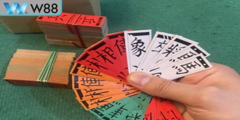 Cách chơi tứ sắc là phiên bản trực tuyến của trò chơi bài dân gian 